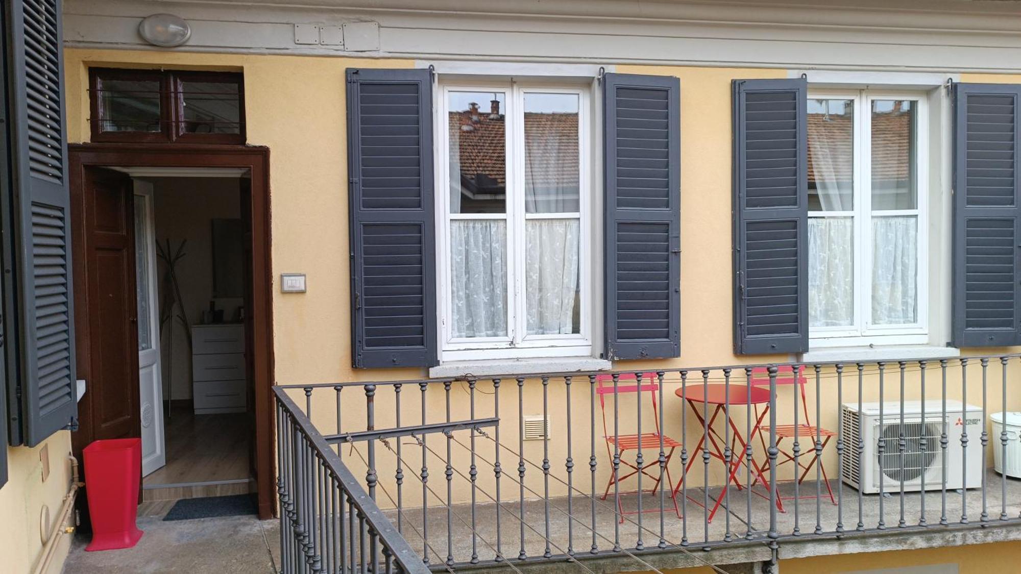 Beautiful Bohemian Apartment In Center Conditioned Air Côme Esterno foto