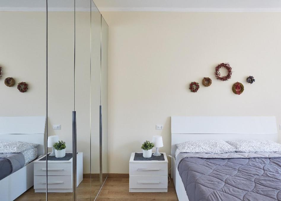 Beautiful Bohemian Apartment In Center Conditioned Air Côme Esterno foto